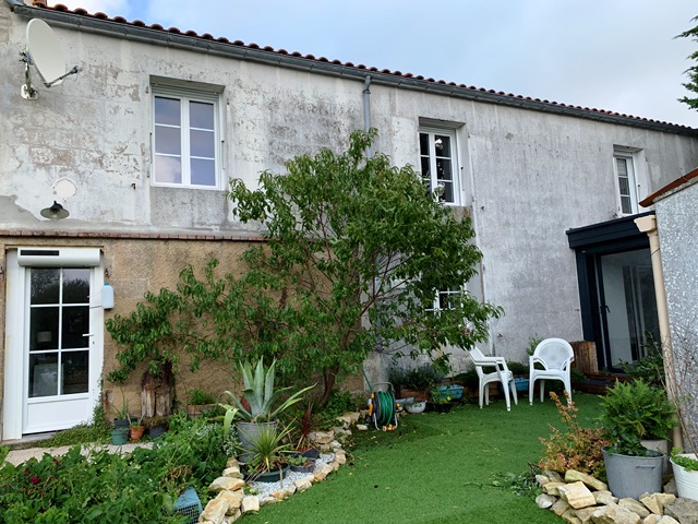 20 mn LA ROCHELLE et NIORT - MARAIS POITEVIN